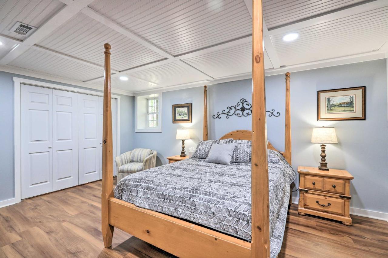 Lakefront Eatonton Home Boat Dock And Fire Pit Exterior photo