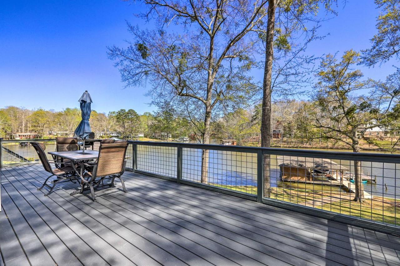 Lakefront Eatonton Home Boat Dock And Fire Pit Exterior photo